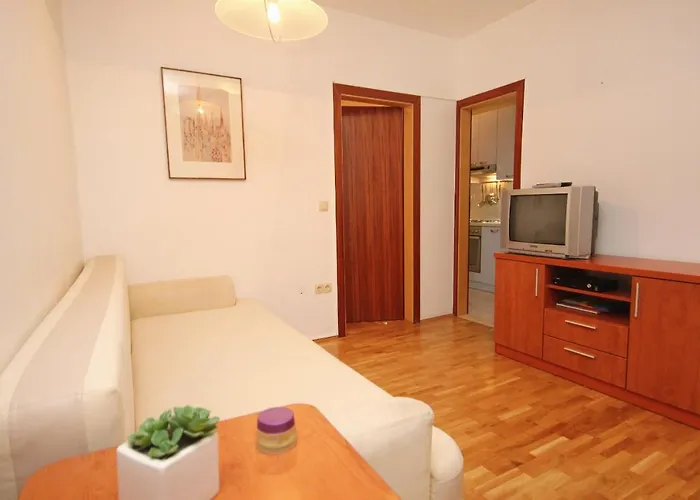 Apartamento With Wifi - 9460 *